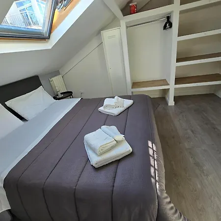 Апартаменты La Mansarda Del Corso *